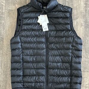 Uniqlo puffer vest